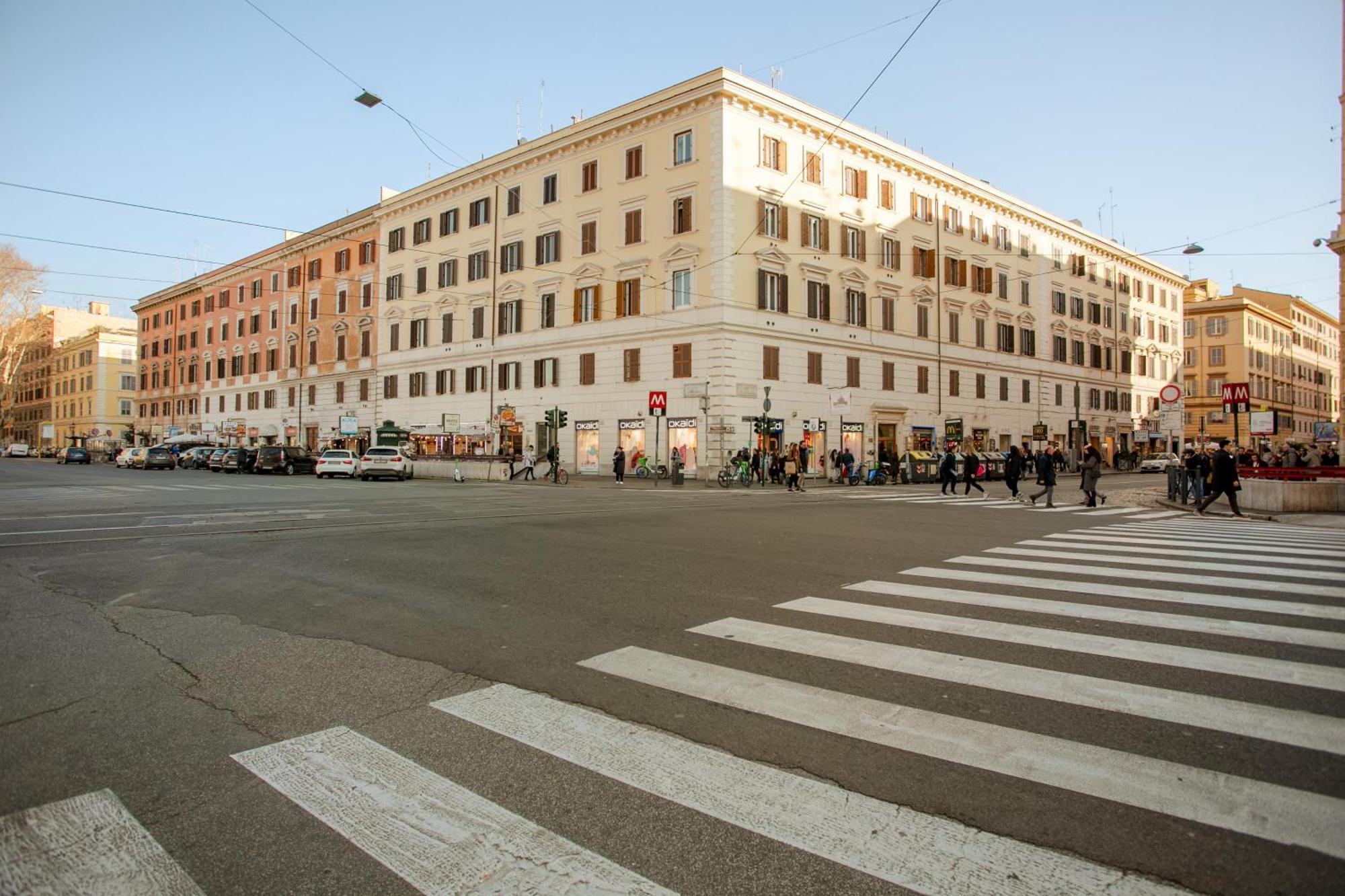 Apt Rome 5 Bdrms Экстерьер фото