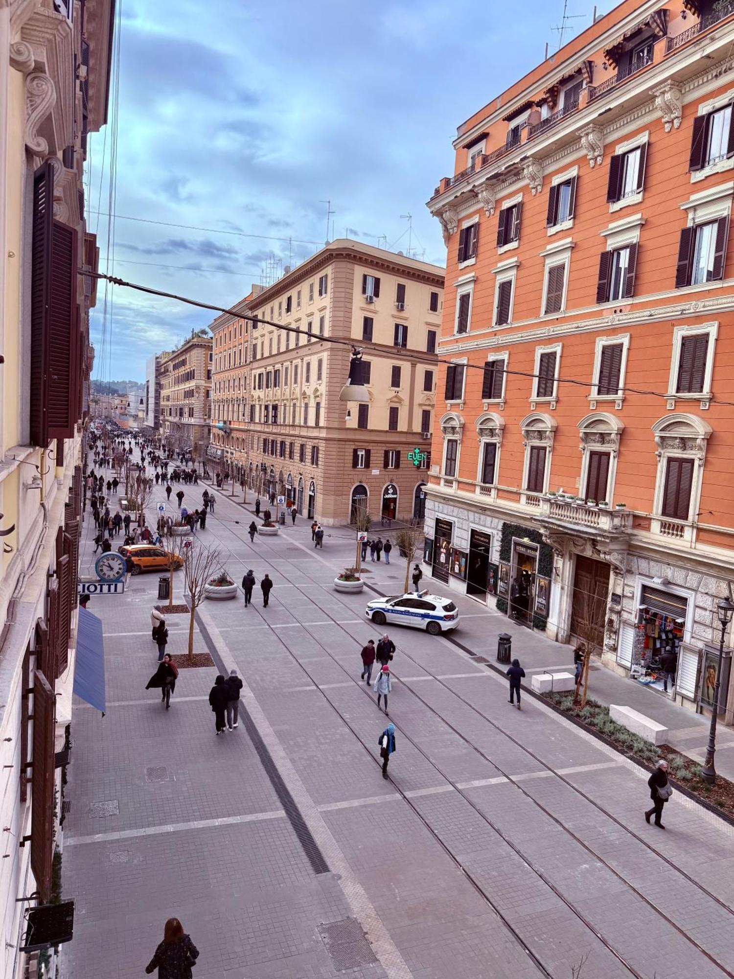 Apt Rome 5 Bdrms Экстерьер фото
